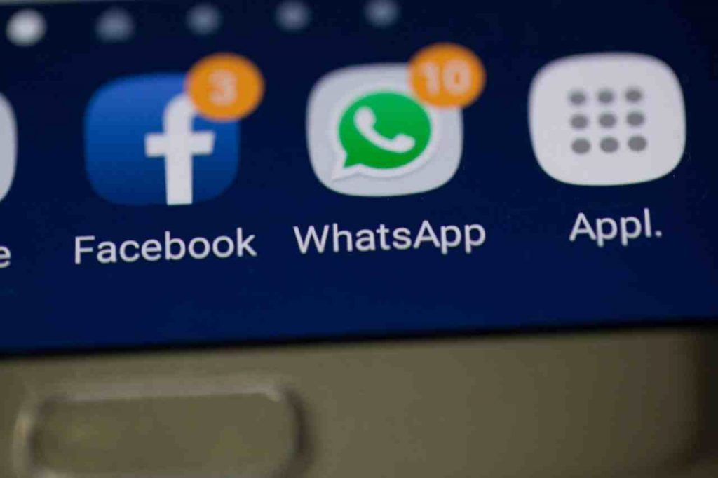 Facebook impazzito Attacco in corso all'algoritmo cosa succede adesso