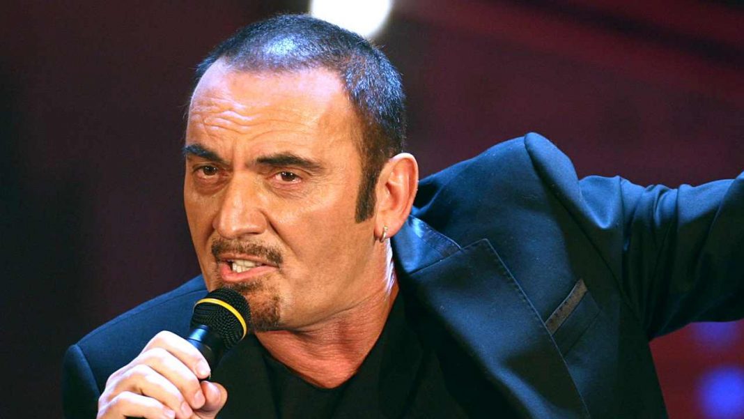 Conoscete la figlia di Mango? E' bellissima ed è brava come lo era lui