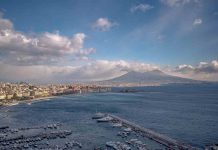 Napoli, il Vesuvio trema