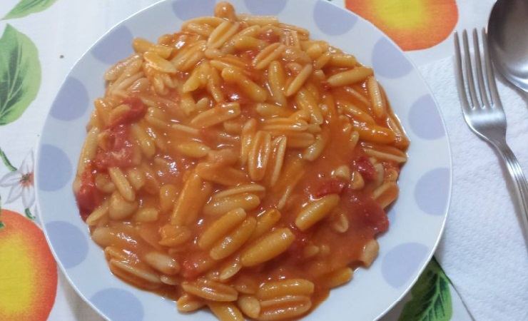 Pasta e fagioli alla napoletana ricetta