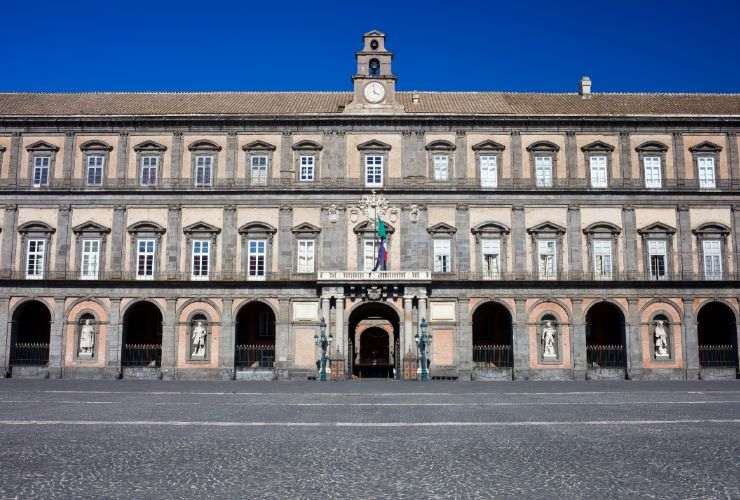 Le statue di Palazzo Reale